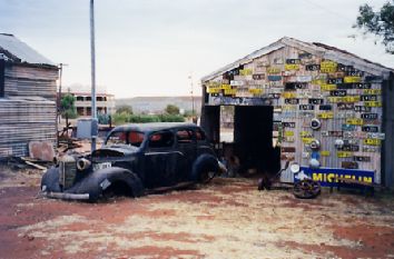 1999-32.jpg (21682 bytes)