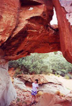 Rvalley2.jpg (23065 bytes)