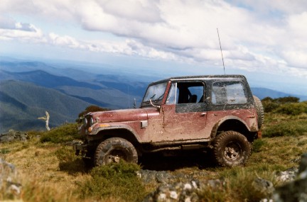 Bcj7.jpg (36838 bytes)