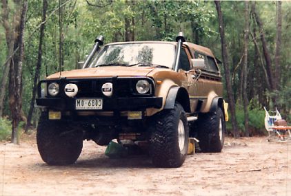 Hilux36.jpg (33023 bytes)
